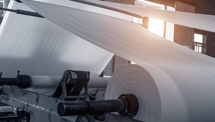 KI optimiert die Prozesse in der Papierproduktion 