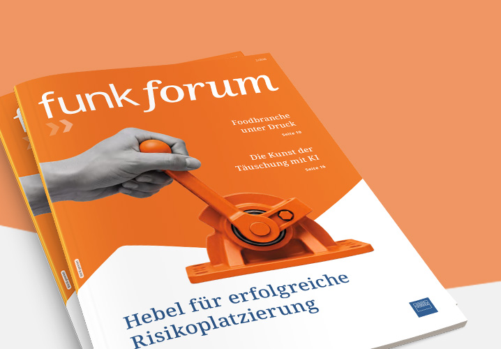 Magazin Funk Forum auf orangenem leicht angeschnittenem Hintergrund. Links im Bild eine Hand, die einen orangenen Hebel bedient. 
